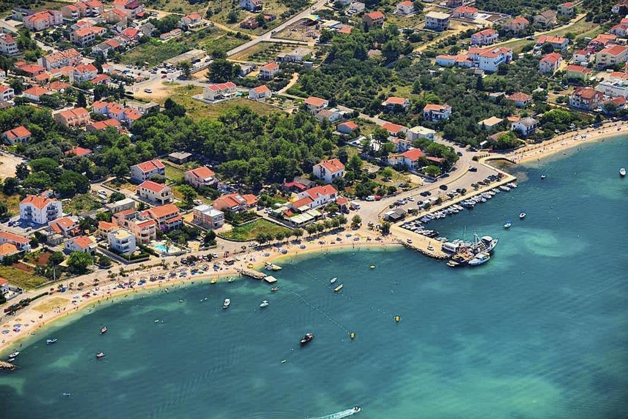 Apartments By The Sea Vrsi - Mulo, Zadar - 5951 Bagian luar foto