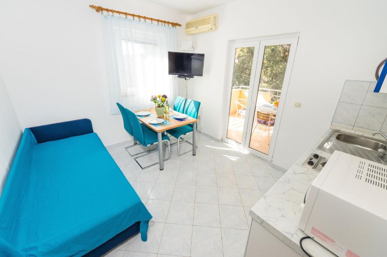 Apartments By The Sea Vrsi - Mulo, Zadar - 5951 Bagian luar foto