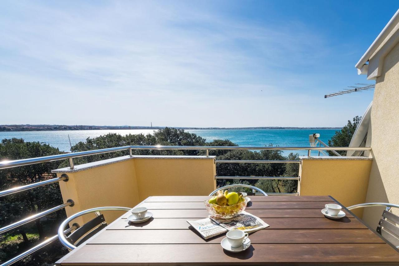 Apartments By The Sea Vrsi - Mulo, Zadar - 5951 Bagian luar foto
