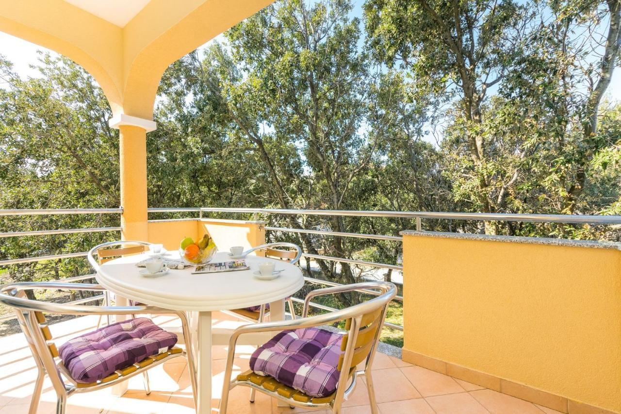 Apartments By The Sea Vrsi - Mulo, Zadar - 5951 Bagian luar foto